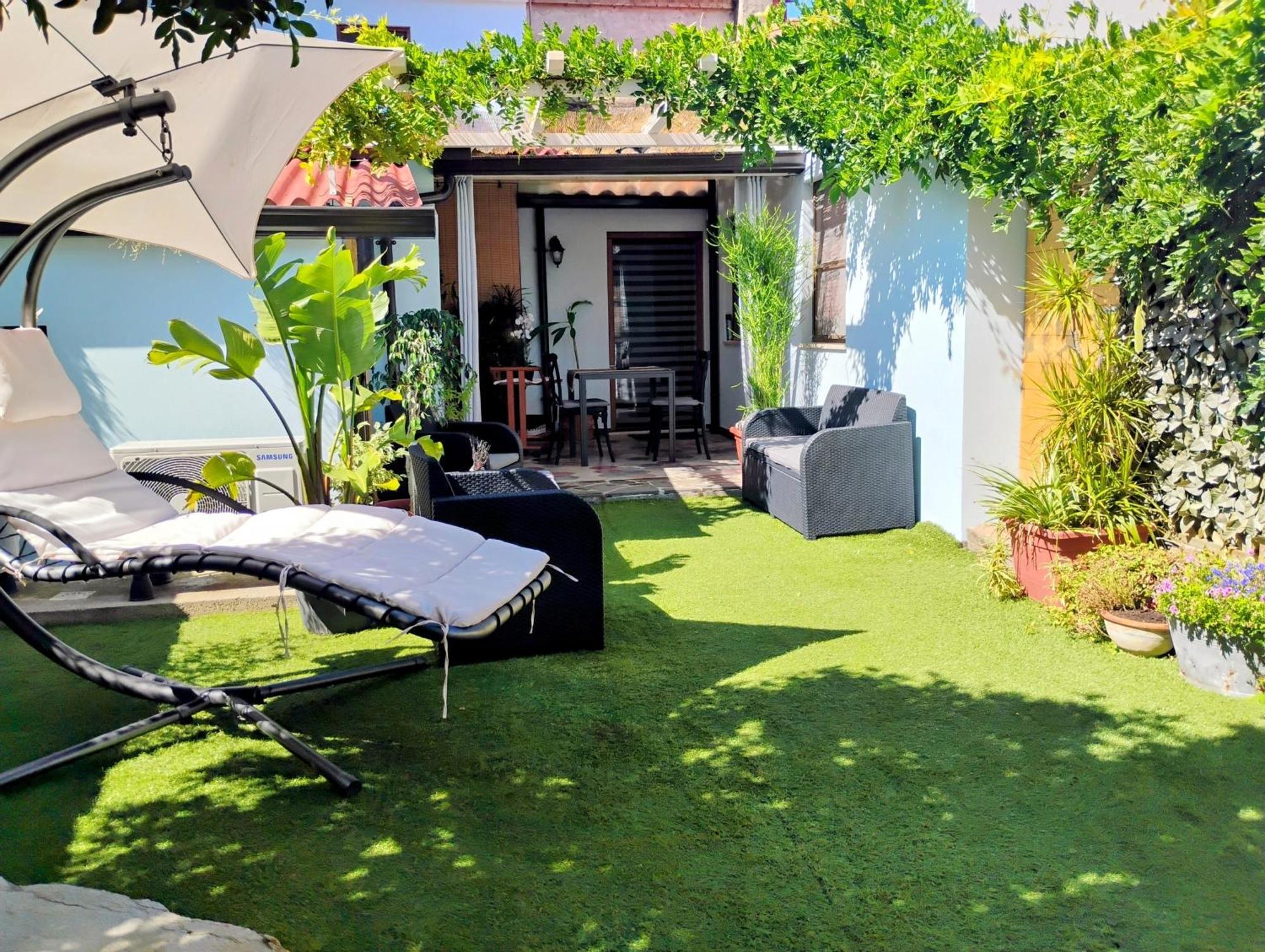 Apartamento La Casa Del Glicine Marrùbiu Exterior foto